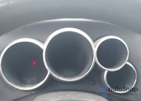 2006 Pontiac Vibe from USA, damaged, VIN 5Y2SL67836Z456268